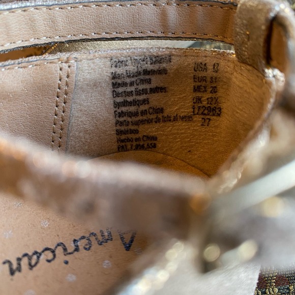 American Eagle Girls Gold Sparkle Ballet Flats Sandals Ankle Strap Size 13 - Picture 4 of 6